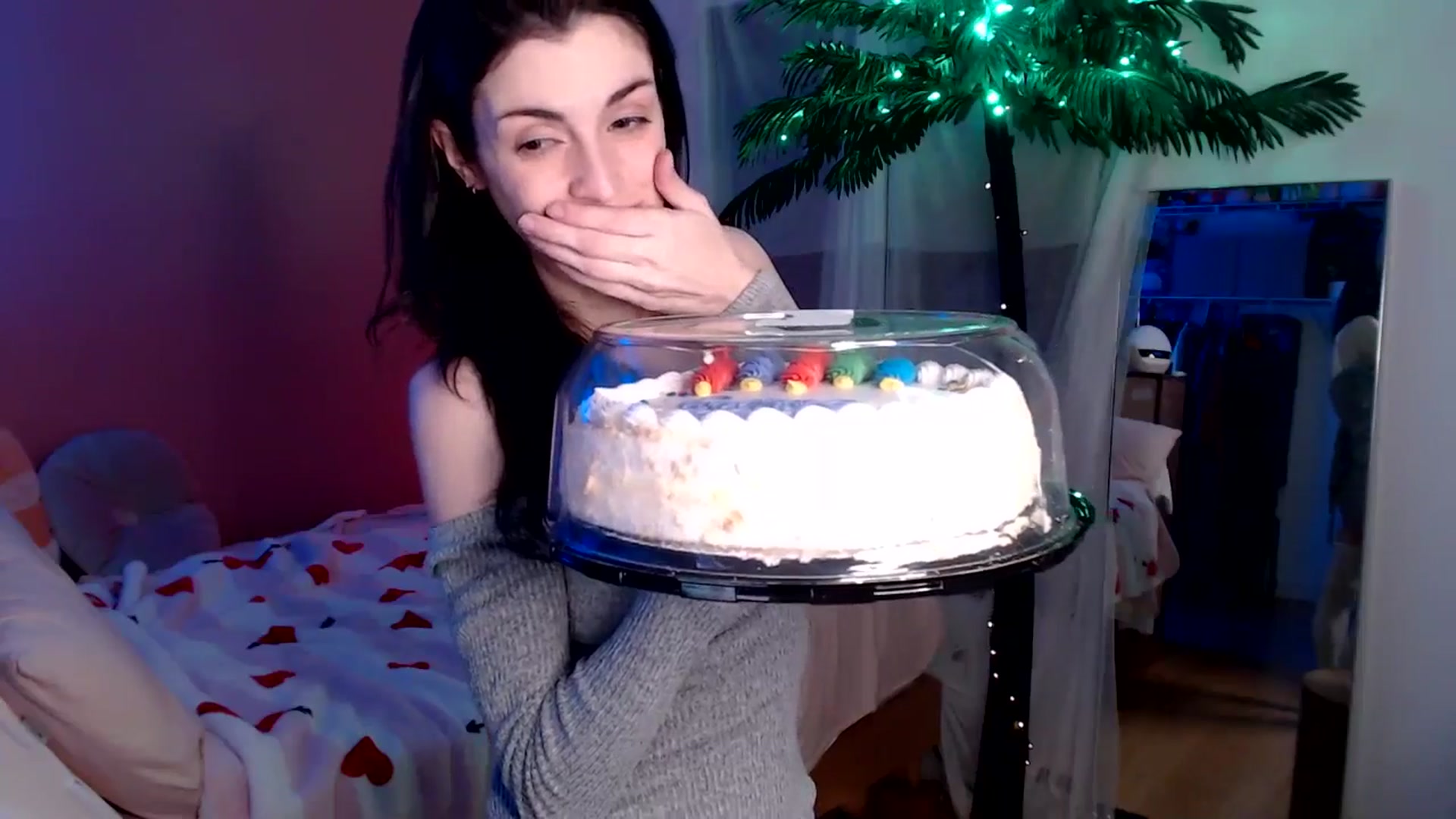 Gallery image thumbnail from LuxNeon's myfreecams stream on, 01/14/2026, 04:49 image 3 of 20