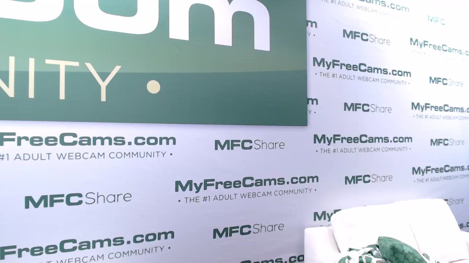 Gallery image thumbnail from LuxNeon's myfreecams stream on, 01/22/2026, 02:06 image 20 of 20