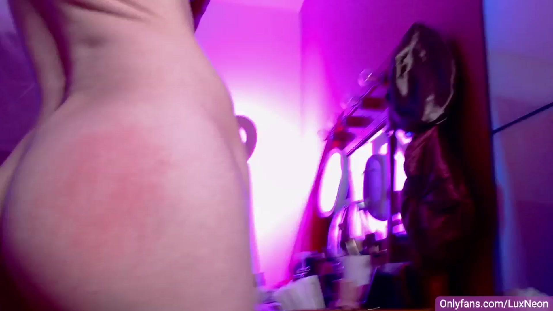 Gallery image thumbnail from LuxNeon's myfreecams stream on, 02/07/2026, 05:06 image 8 of 20
