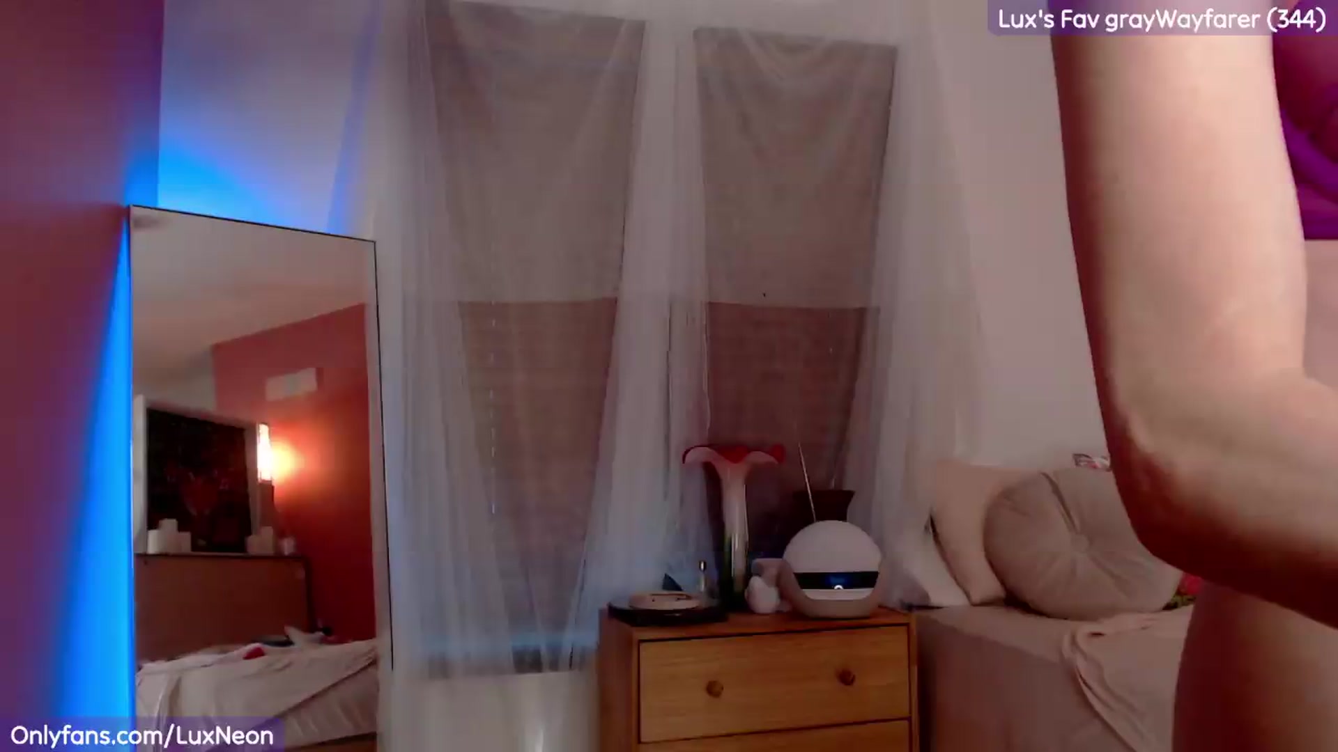 Gallery image thumbnail from LuxNeon's myfreecams stream on, 06/12/2026, 04:09 image 10 of 20