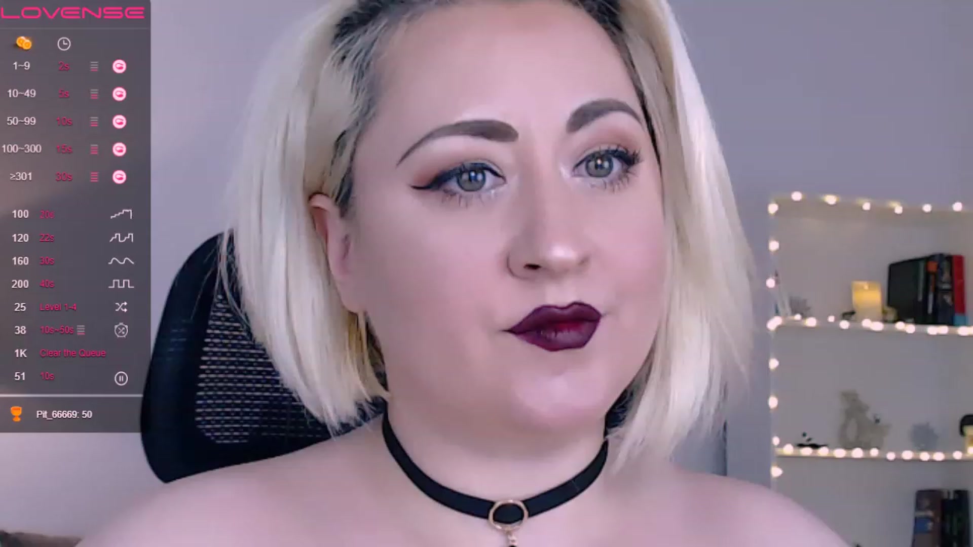 Gallery image thumbnail from Lux_Noir's myfreecams stream on, 06/04/2023, 14:11 image 4 of 20