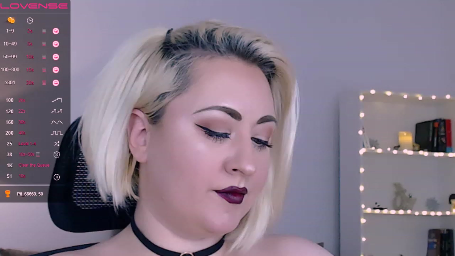 Gallery image thumbnail from Lux_Noir's myfreecams stream on, 06/04/2023, 14:11 image 9 of 20
