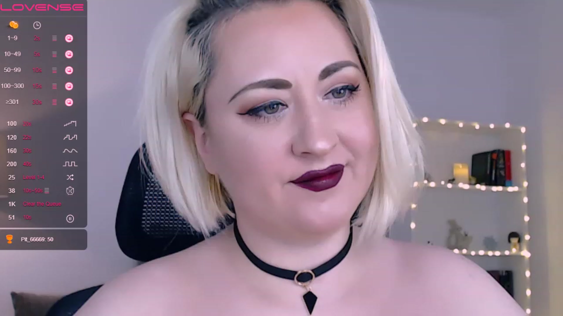 Gallery image thumbnail from Lux_Noir's myfreecams stream on, 06/04/2023, 14:11 image 1 of 20