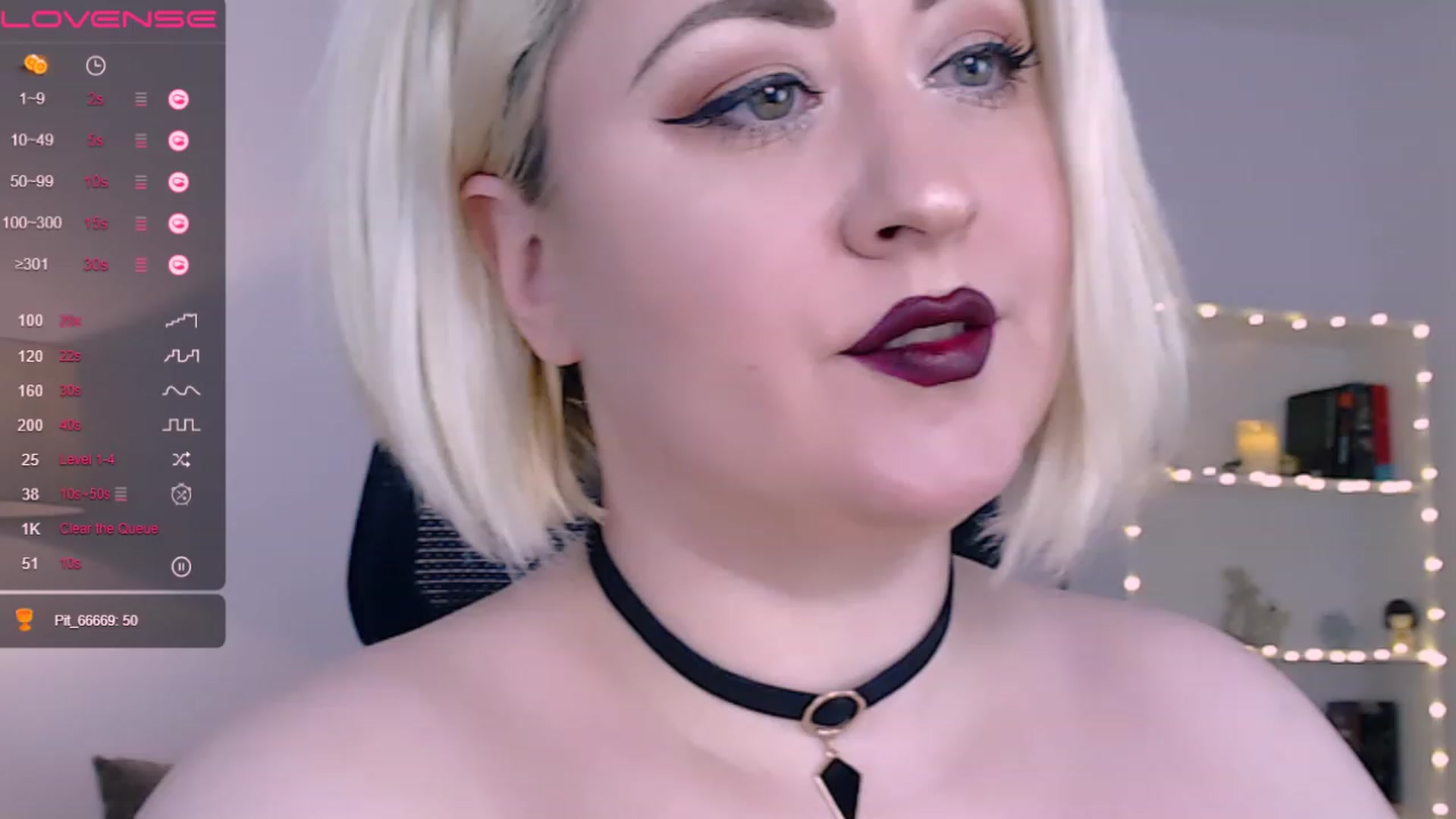 Gallery image thumbnail from Lux_Noir's myfreecams stream on, 06/04/2023, 14:11 image 2 of 20