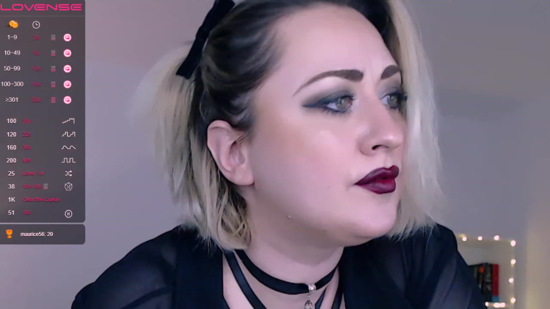 Gallery image thumbnail from Lux_Noir's myfreecams stream on, 07/30/2023, 12:30 image 18 of 20