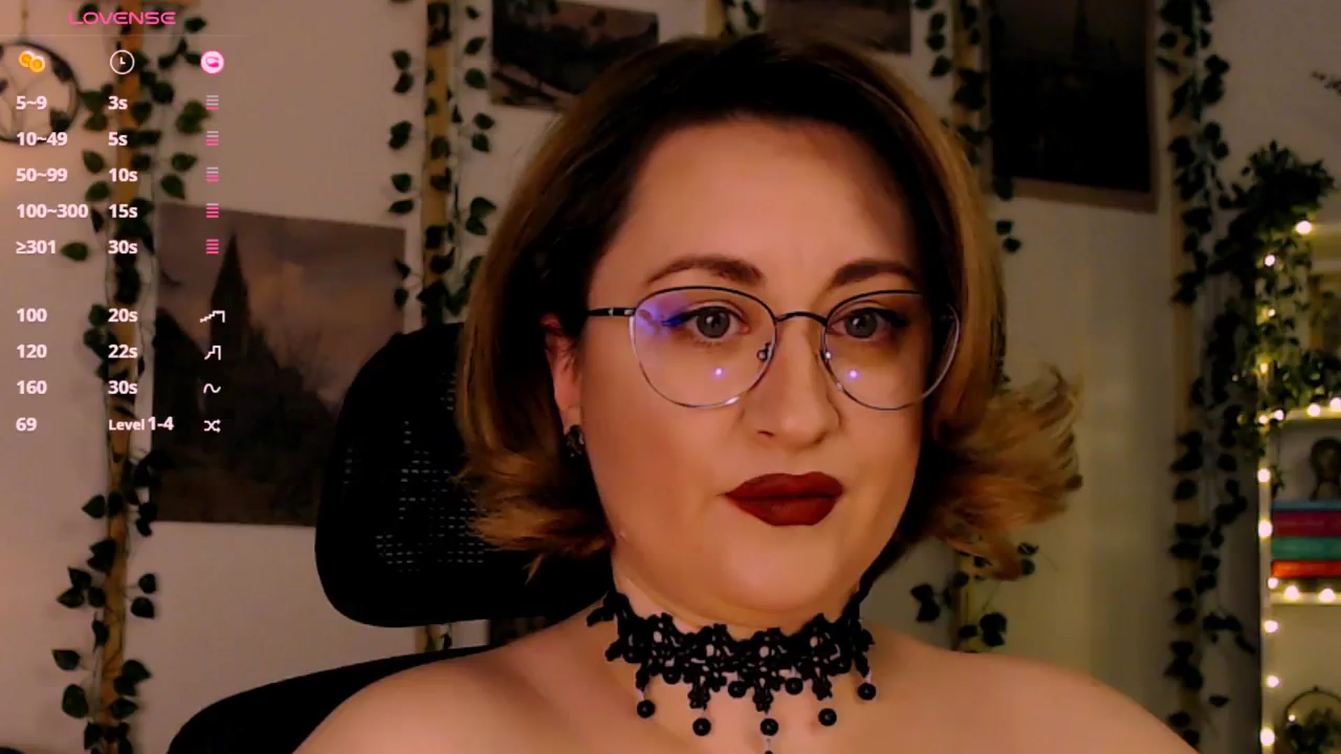 Gallery image thumbnail from Lux_Noir's myfreecams stream on, 01/01/2026, 14:58 image 1 of 20