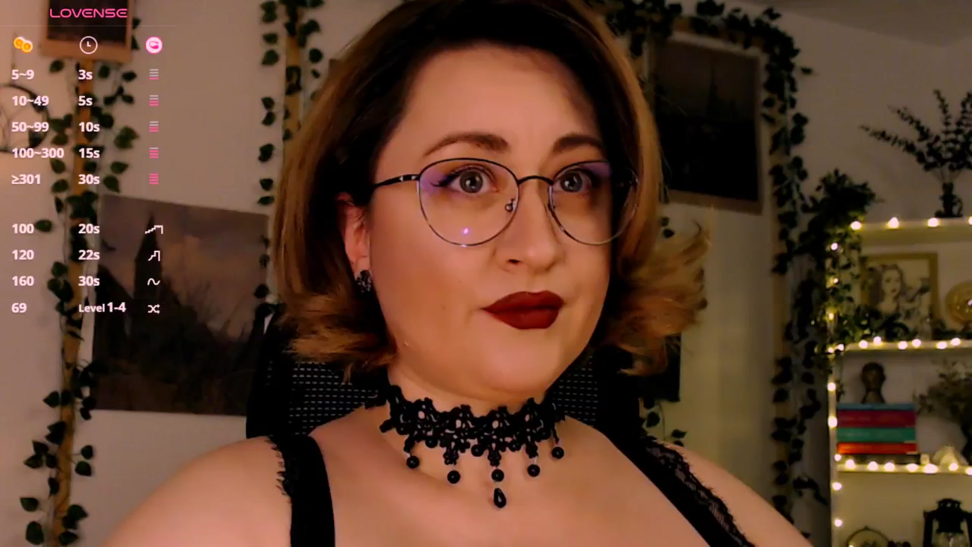 Gallery image thumbnail from Lux_Noir's myfreecams stream on, 01/01/2026, 14:58 image 20 of 20