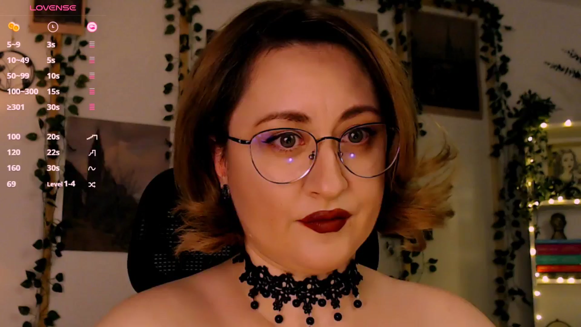 Gallery image thumbnail from Lux_Noir's myfreecams stream on, 01/01/2026, 16:26 image 7 of 20