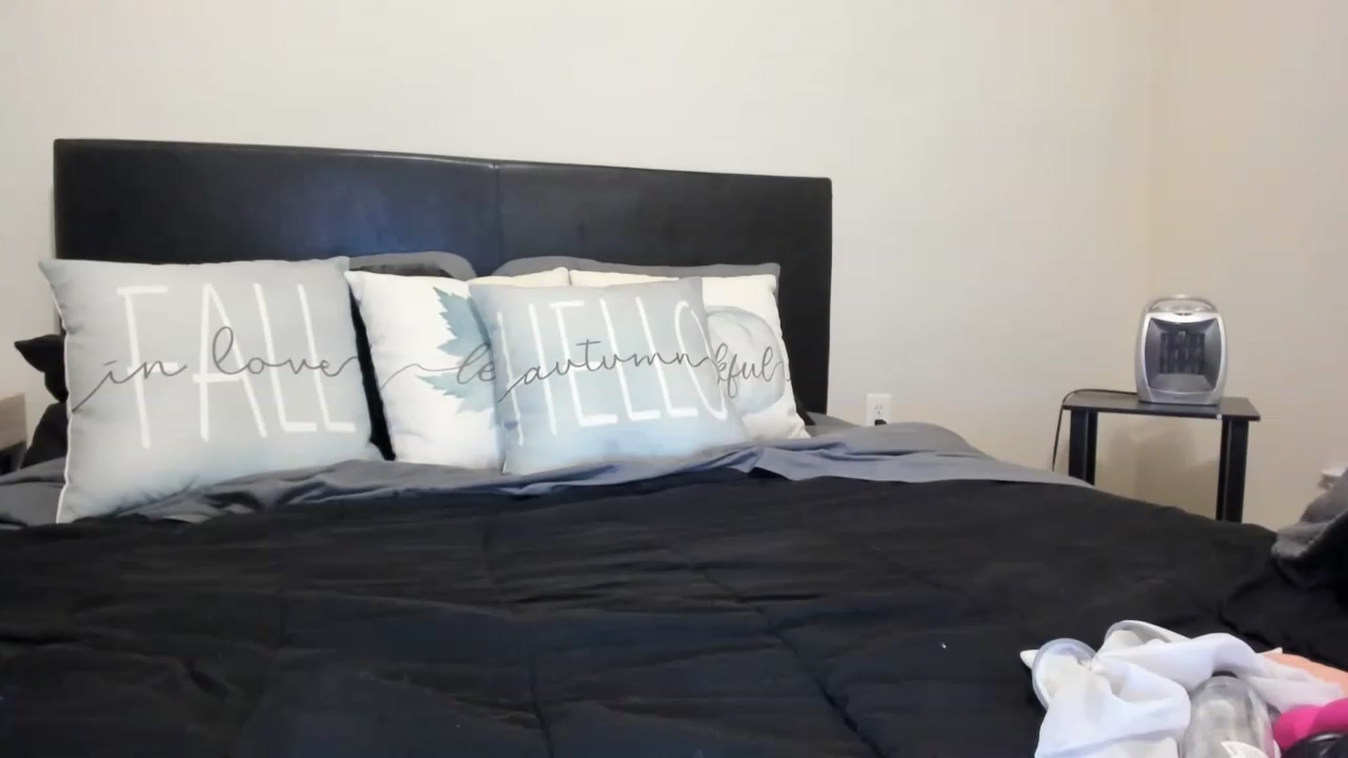 Gallery image thumbnail from LuxeDoll's myfreecams stream on, 11/27/2022, 05:31 image 3 of 20