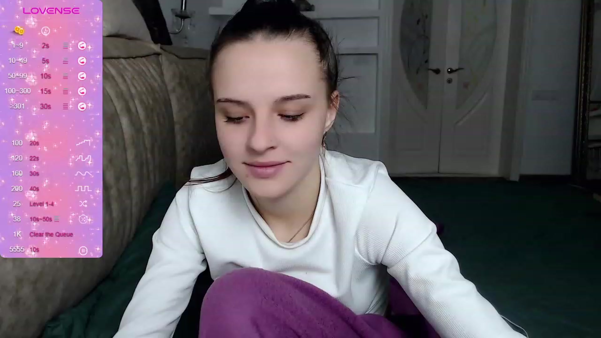 Gallery image thumbnail from LuxuryAnnet's myfreecams stream on, 11/27/2023, 20:52 image 5 of 20