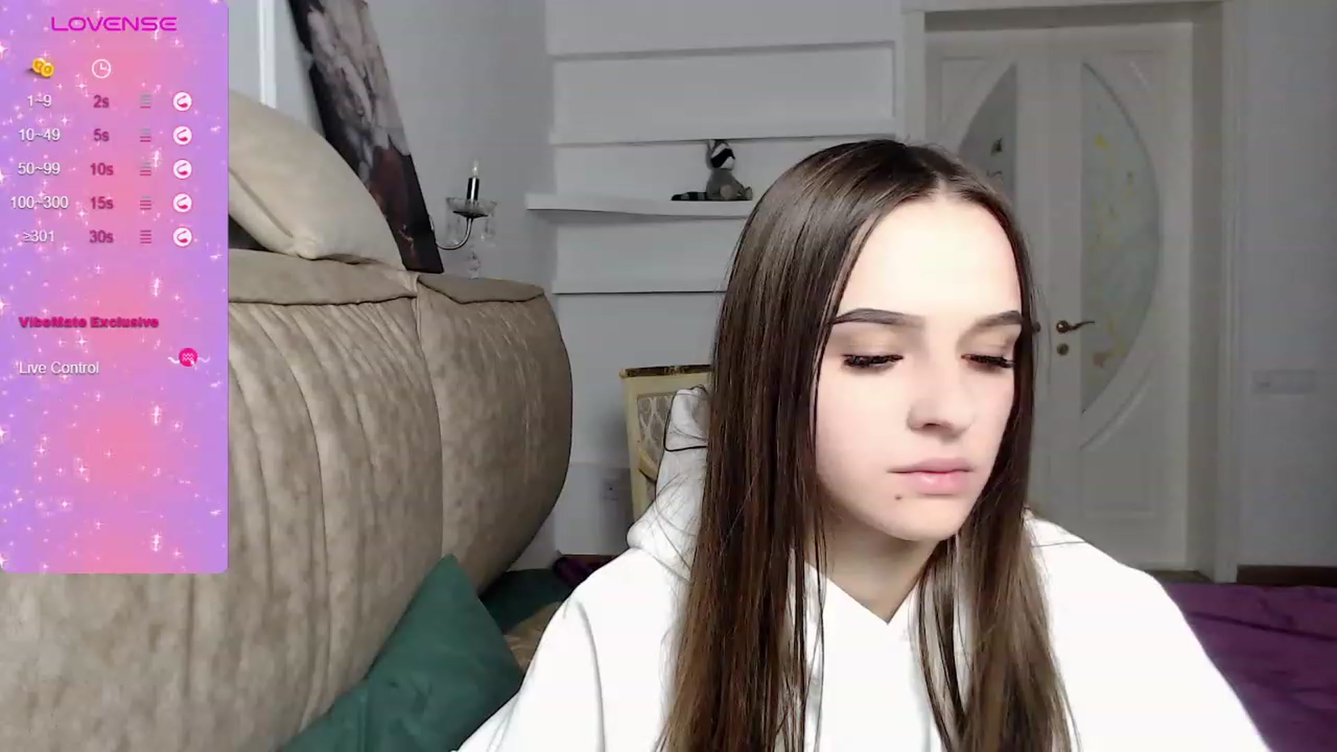 Gallery image thumbnail from LuxuryAnnet's myfreecams stream on, 11/29/2023, 22:11 image 4 of 20