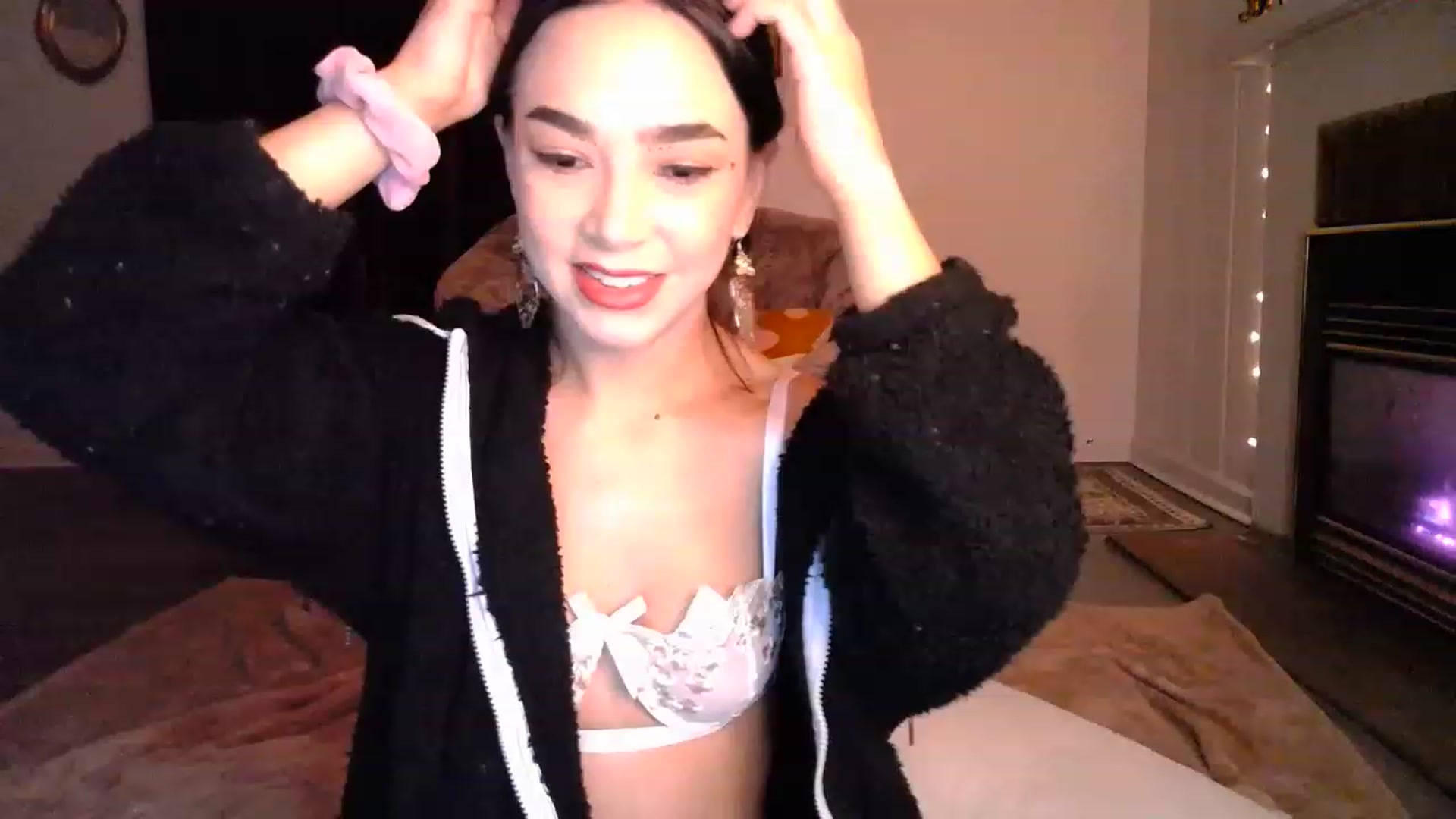 Gallery image thumbnail from Luxxe_'s myfreecams stream on, 12/07/2022, 03:13 image 7 of 20