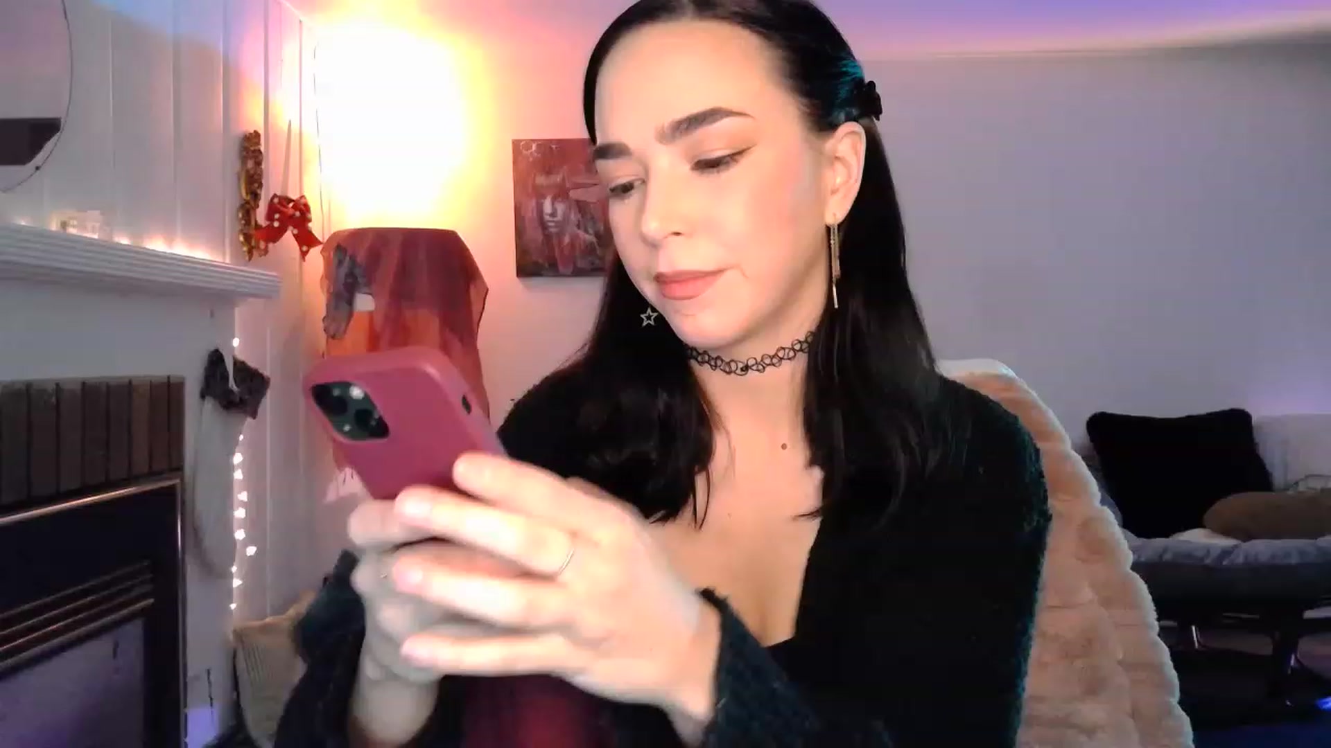 Gallery image thumbnail from Luxxe_'s myfreecams stream on, 12/12/2022, 03:21 image 9 of 20