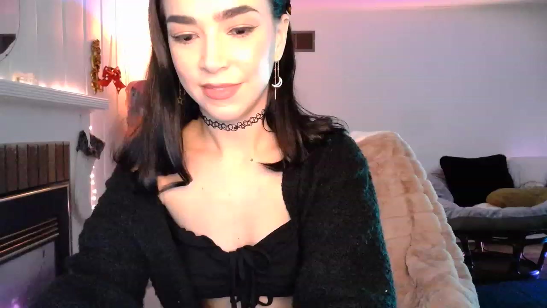 Gallery image thumbnail from Luxxe_'s myfreecams stream on, 12/12/2022, 03:21 image 3 of 20