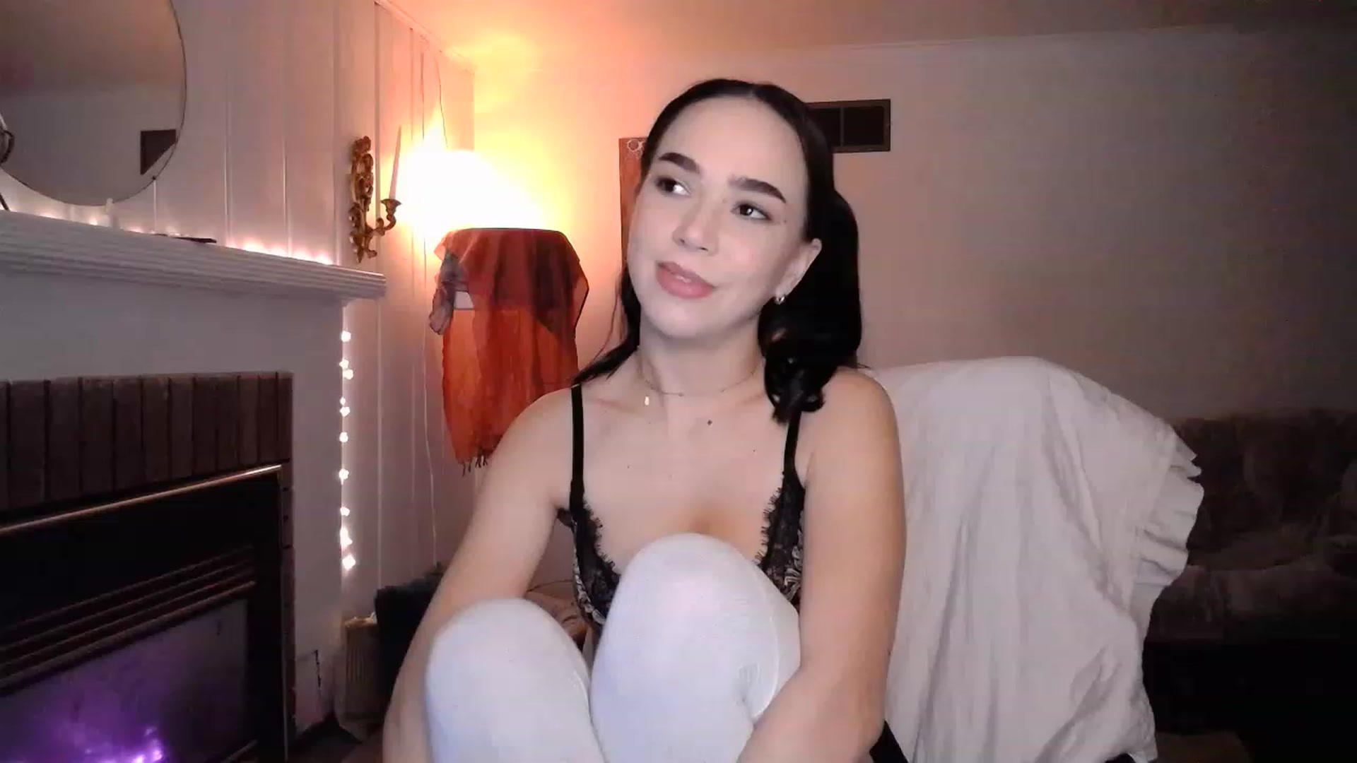 Gallery image thumbnail from Luxxe_'s myfreecams stream on, 02/19/2023, 04:05 image 19 of 20