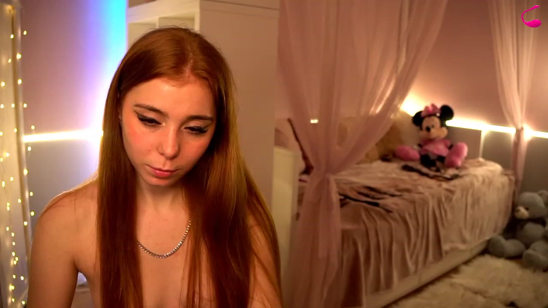 Gallery image thumbnail from Lya_TheCutest's myfreecams stream on, 11/26/2022, 19:34 image 10 of 20