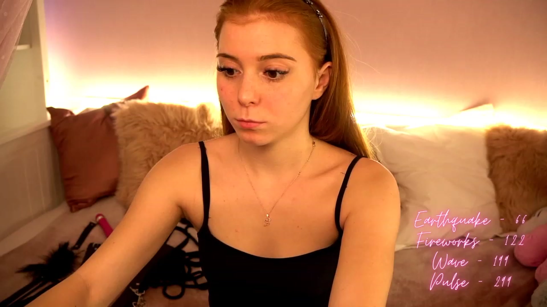 Gallery image thumbnail from Lya_TheCutest's myfreecams stream on, 12/12/2022, 20:40 image 1 of 20