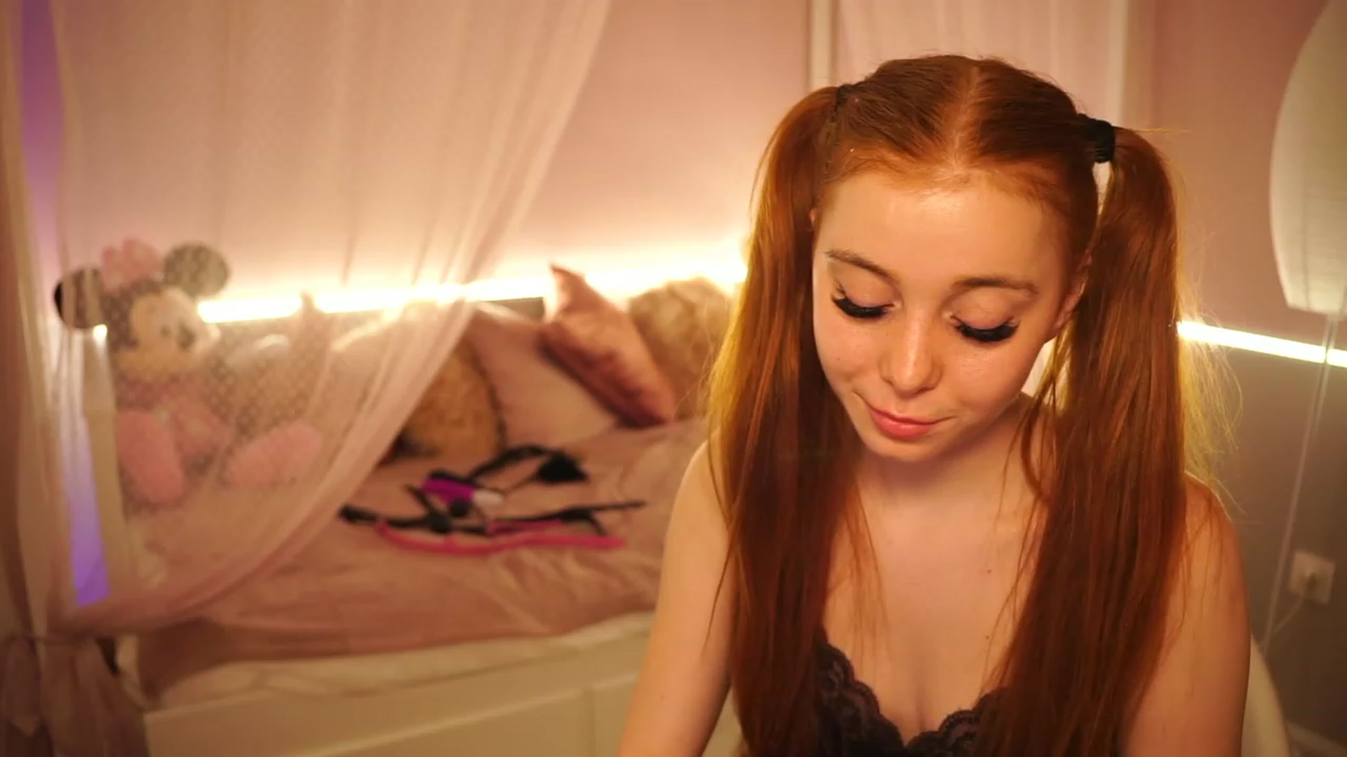 Gallery image thumbnail from Lya_TheCutest's myfreecams stream on, 04/21/2023, 22:17 image 12 of 20
