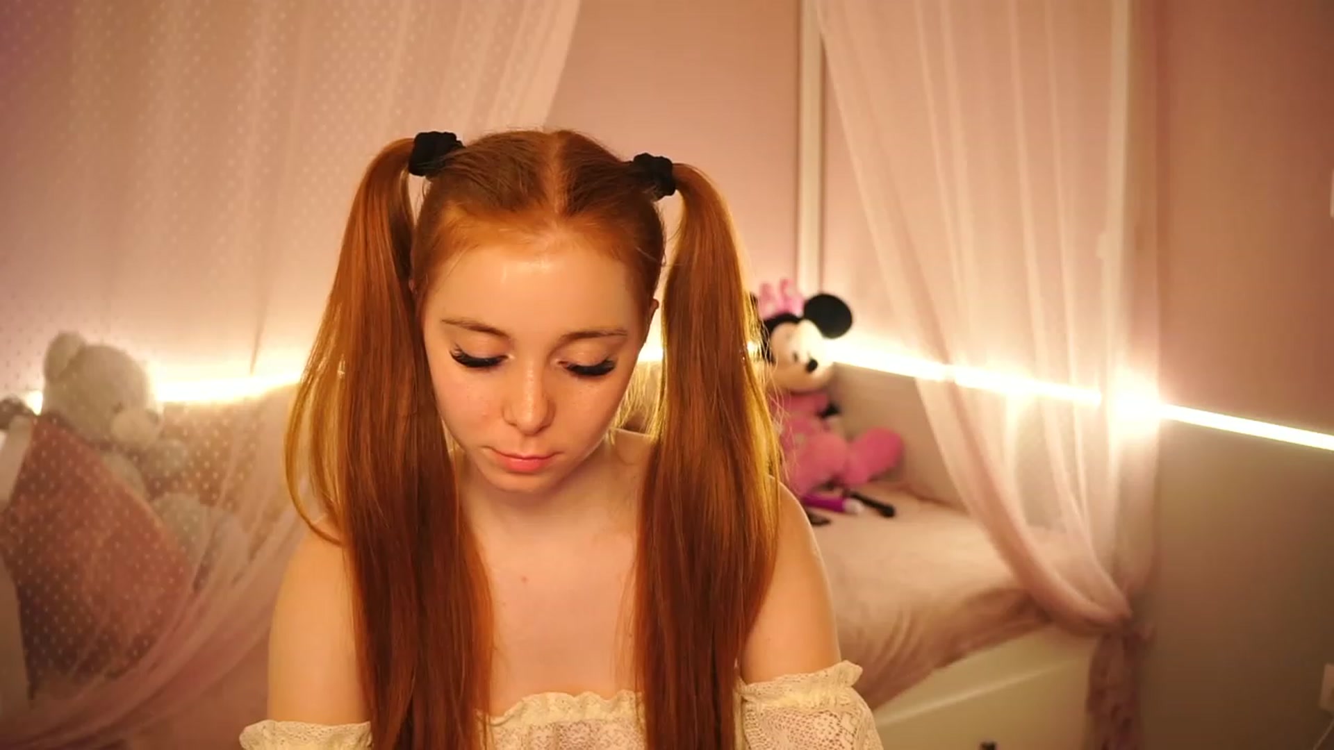Gallery image thumbnail from Lya_TheCutest's myfreecams stream on, 04/23/2023, 18:31 image 14 of 20