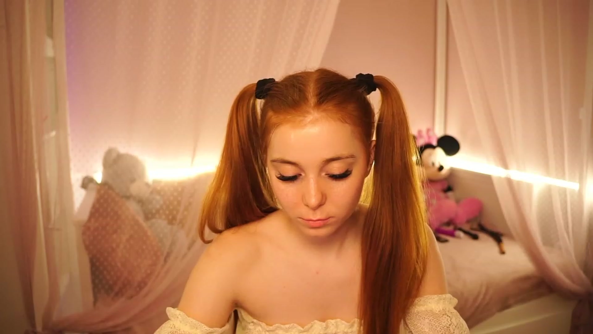 Gallery image thumbnail from Lya_TheCutest's myfreecams stream on, 04/23/2023, 18:31 image 6 of 20