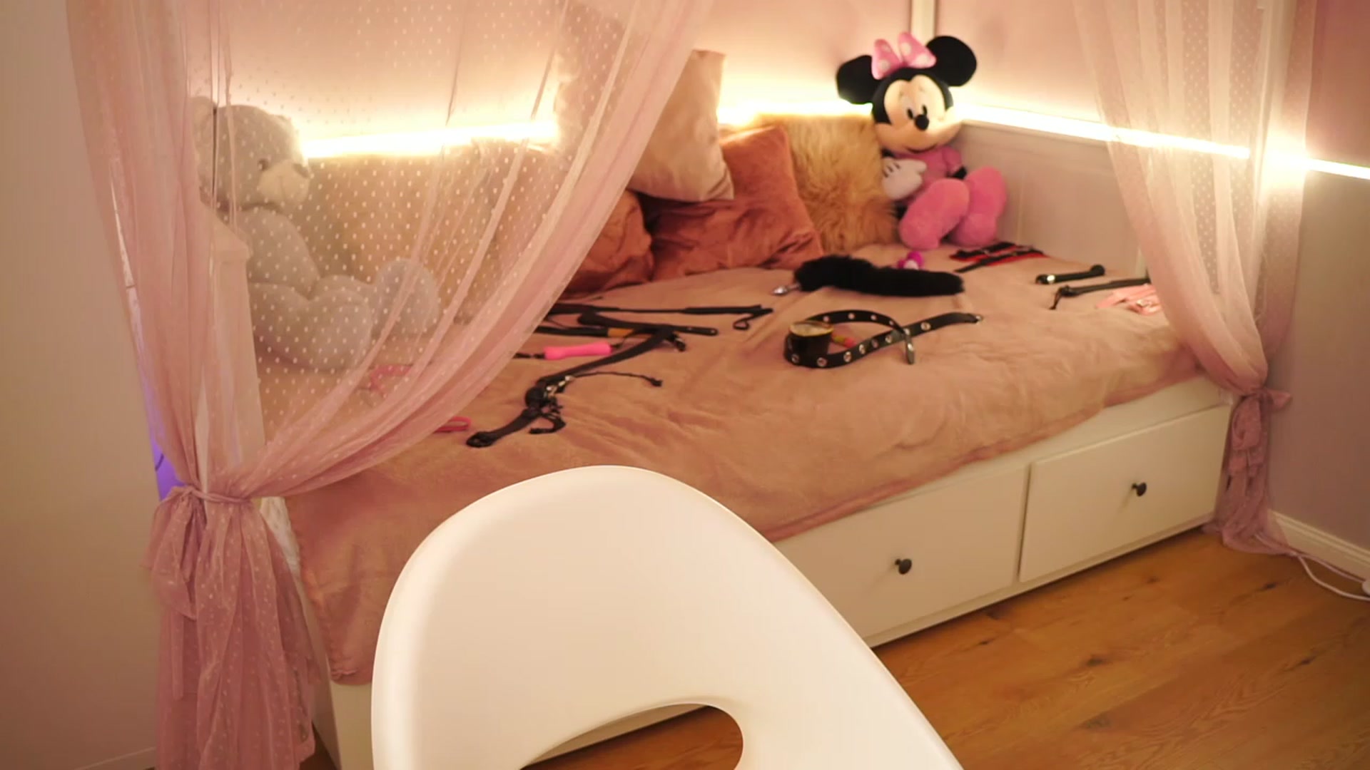 Gallery image thumbnail from Lya_TheCutest's myfreecams stream on, 05/09/2023, 06:38 image 20 of 20