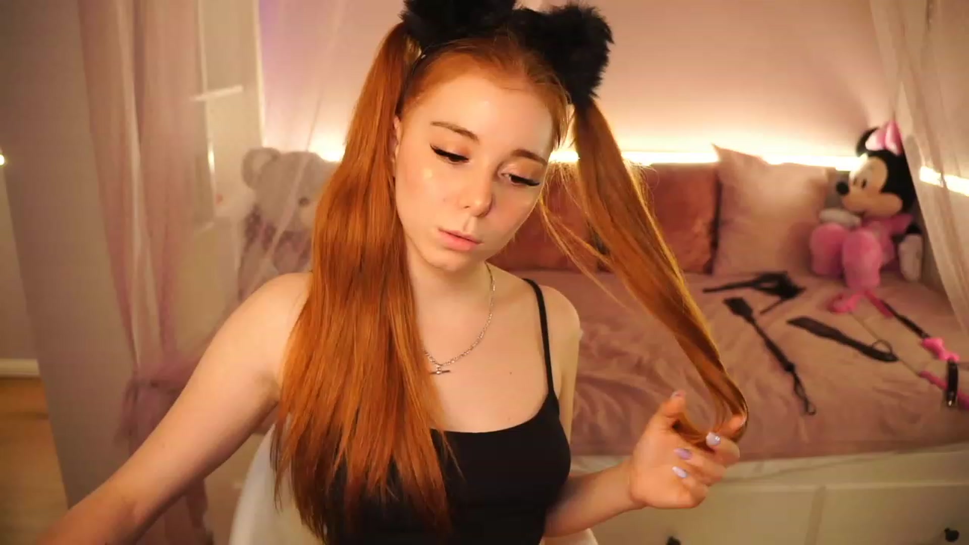 Gallery image thumbnail from Lya_TheCutest's myfreecams stream on, 05/17/2023, 15:54 image 4 of 20
