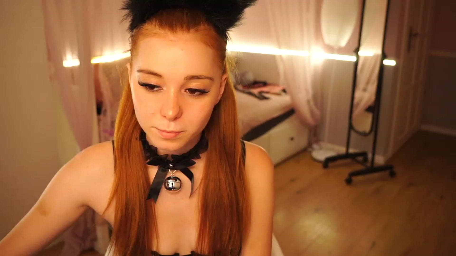 Gallery image thumbnail from Lya_TheCutest's myfreecams stream on, 06/04/2023, 10:31 image 5 of 20