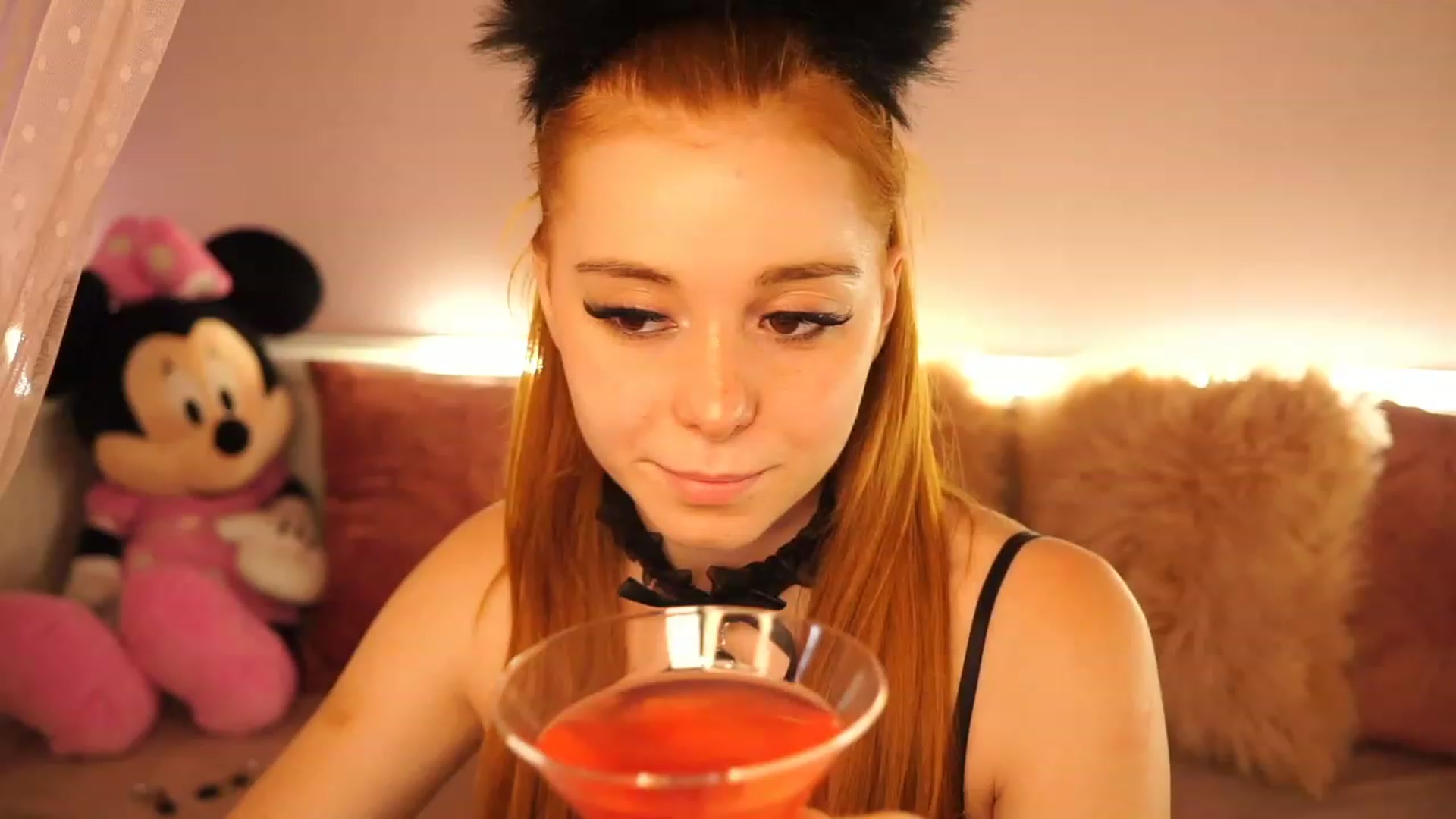 Gallery image thumbnail from Lya_TheCutest's myfreecams stream on, 06/04/2023, 12:04 image 1 of 20