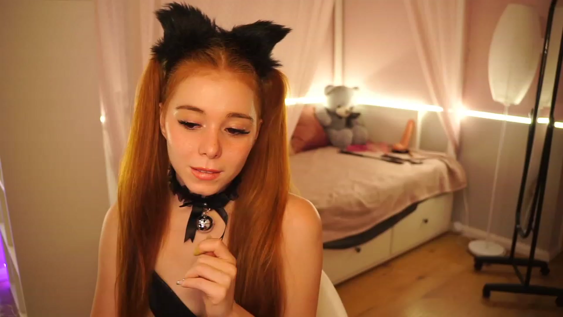 Gallery image thumbnail from Lya_TheCutest's myfreecams stream on, 06/10/2023, 15:33 image 5 of 20