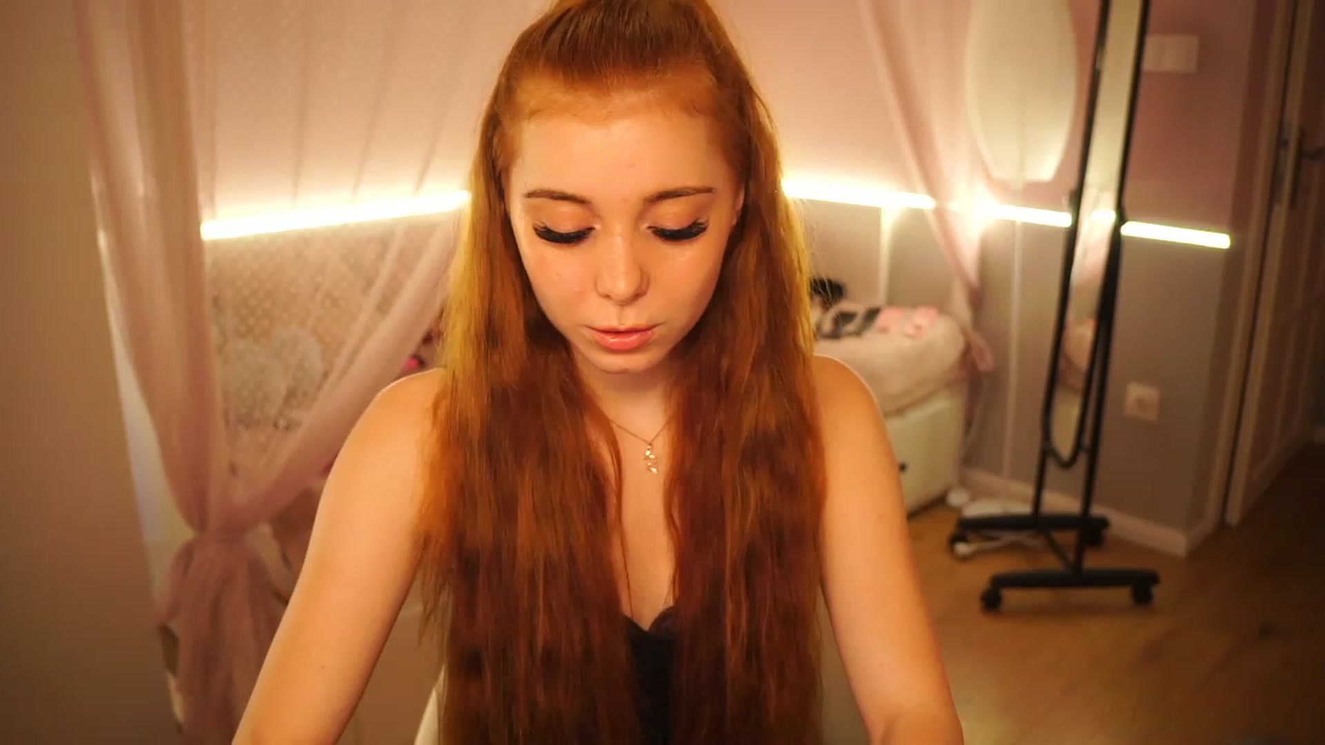 Gallery image thumbnail from Lya_TheCutest's myfreecams stream on, 06/20/2023, 17:40 image 4 of 20