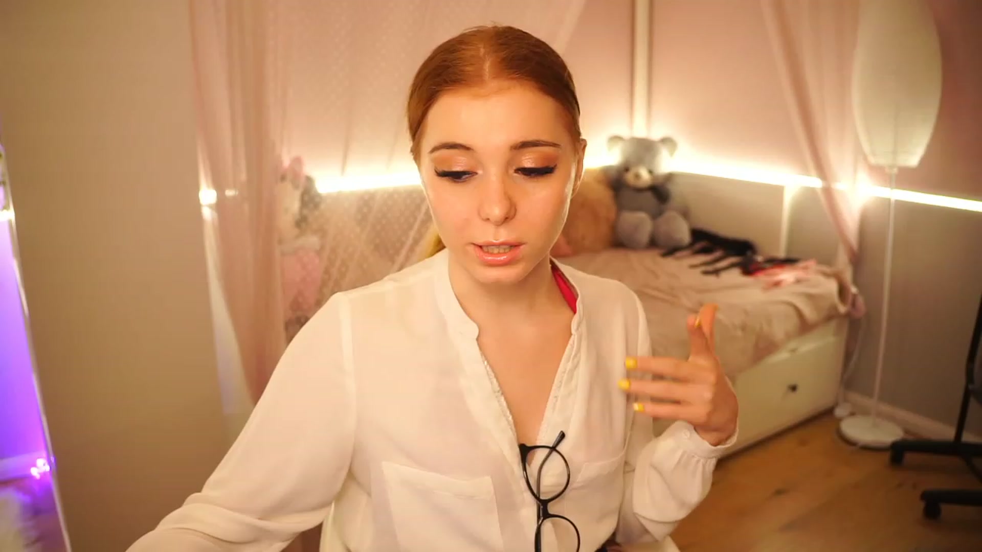 Gallery image thumbnail from Lya_TheCutest's myfreecams stream on, 06/22/2023, 16:34 image 2 of 20