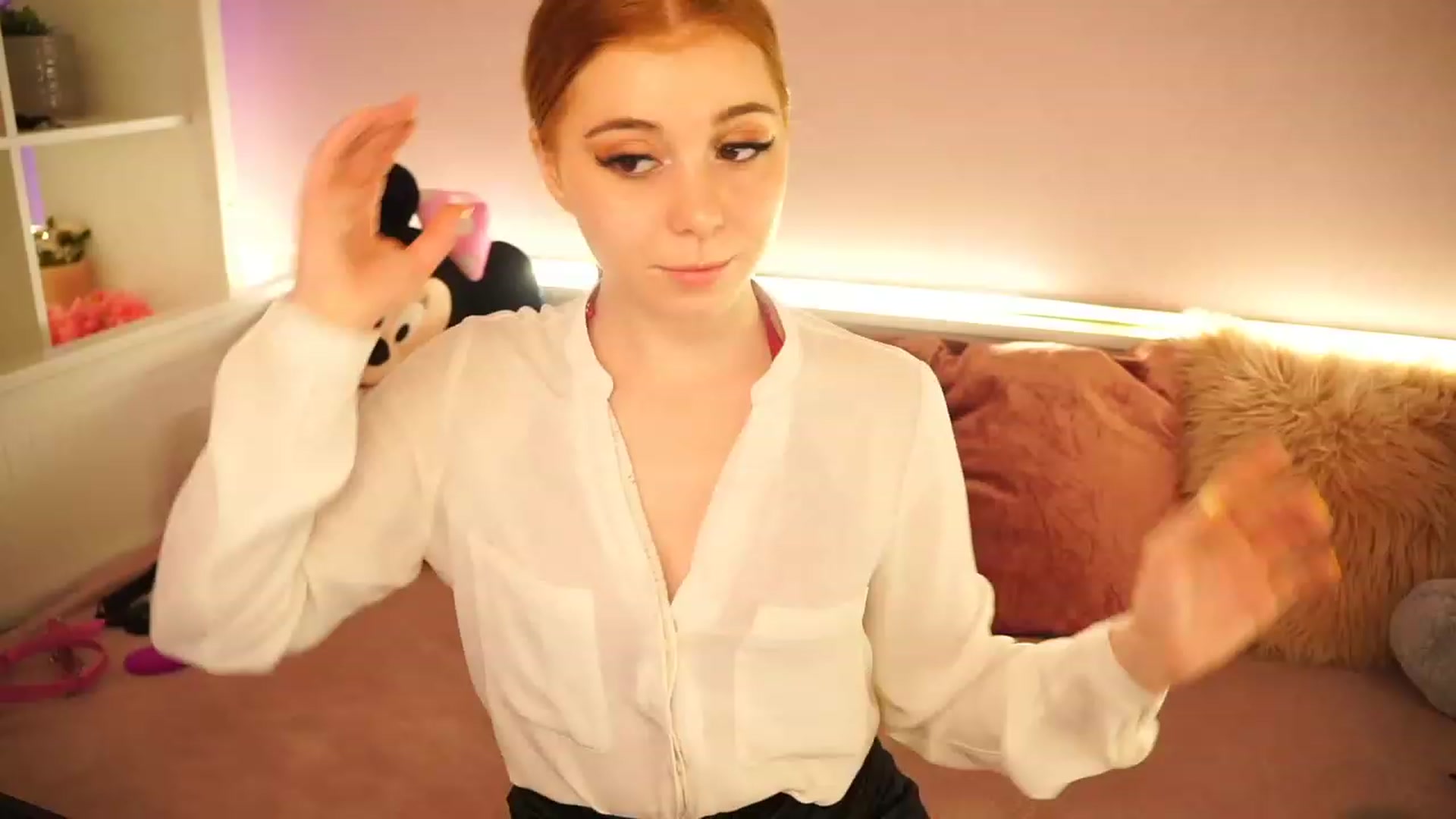 Gallery image thumbnail from Lya_TheCutest's myfreecams stream on, 06/22/2023, 16:34 image 7 of 20