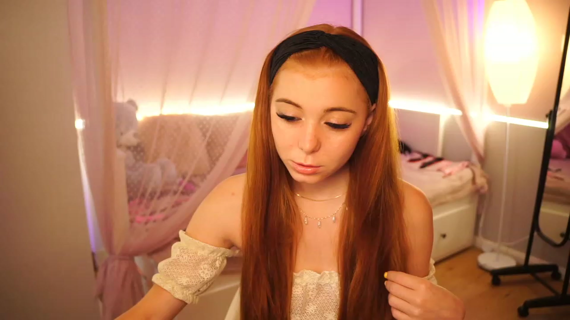 Gallery image thumbnail from Lya_TheCutest's myfreecams stream on, 06/25/2023, 11:30 image 1 of 20