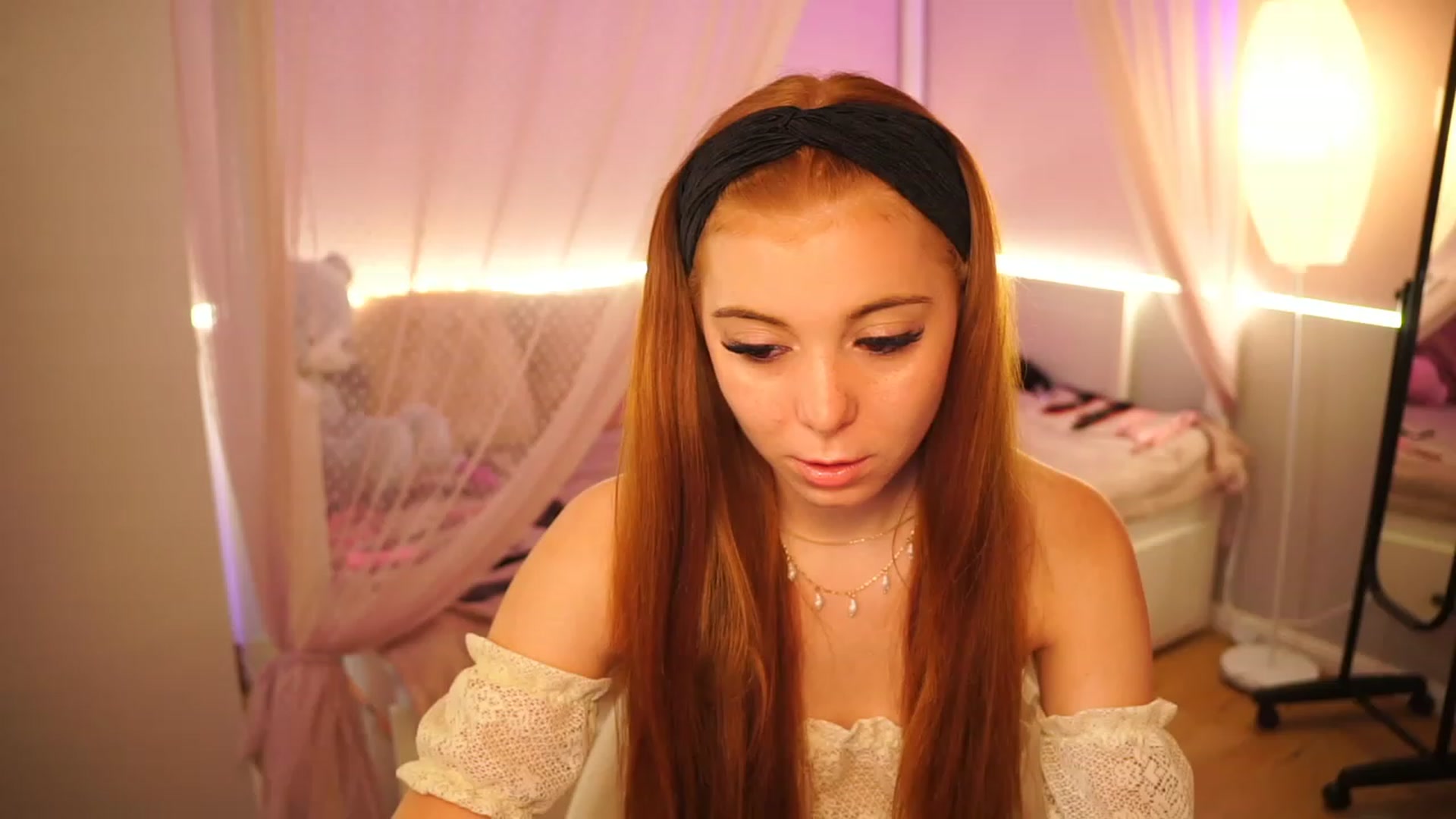 Gallery image thumbnail from Lya_TheCutest's myfreecams stream on, 06/25/2023, 11:30 image 2 of 20