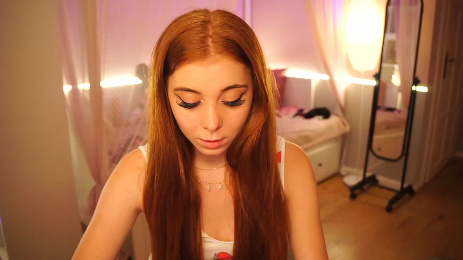 Gallery image thumbnail from Lya_TheCutest's myfreecams stream on, 06/29/2023, 17:35 image 3 of 20