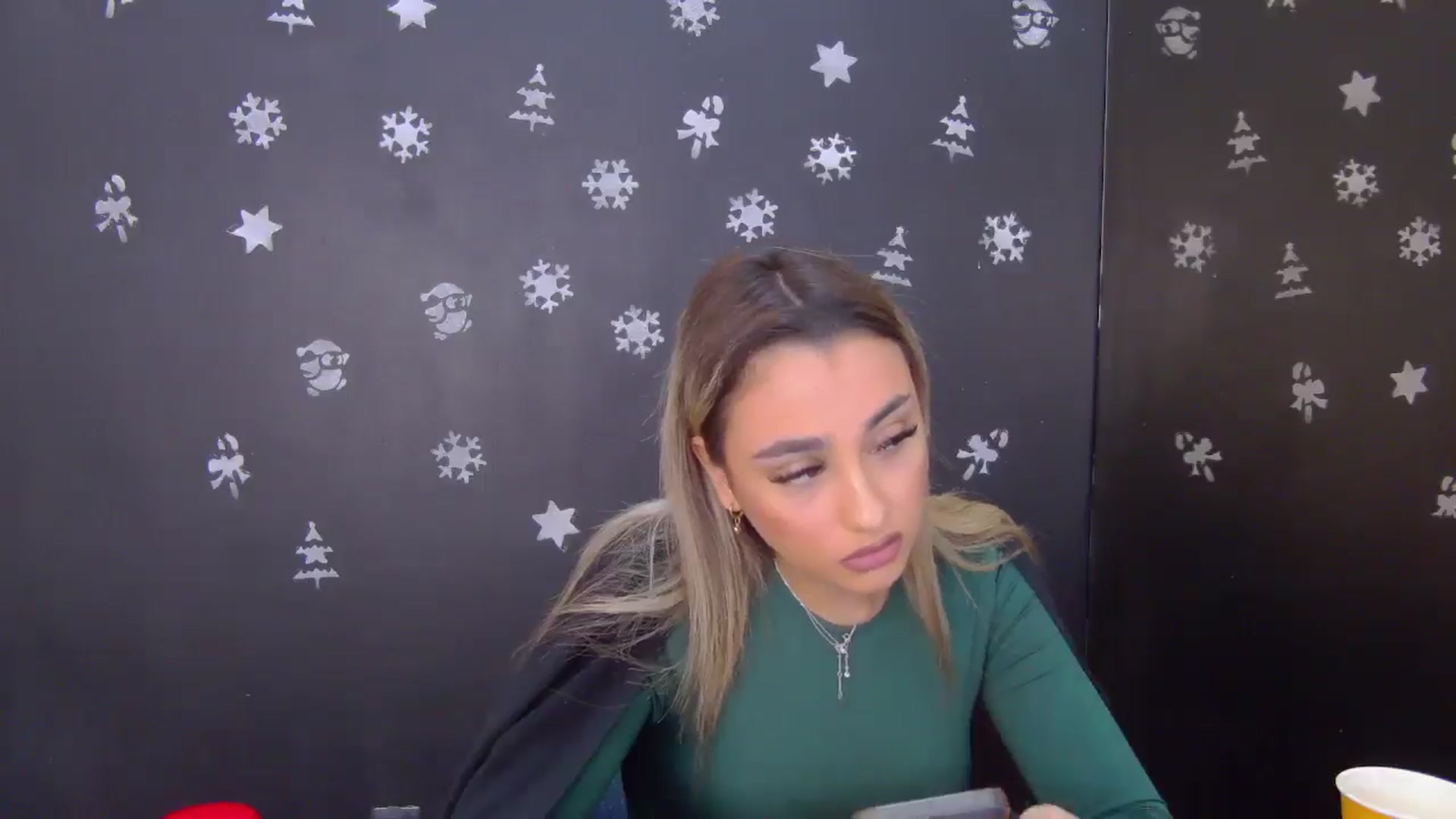Gallery image thumbnail from Lya_red's myfreecams stream on, 12/24/2025, 13:20 image 3 of 20