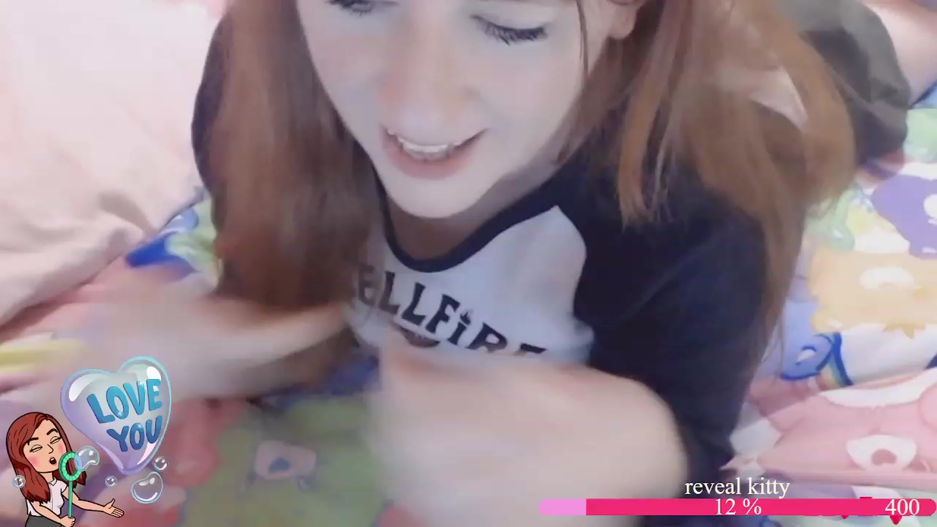 Gallery image thumbnail from LydiaPeach's myfreecams stream on, 11/17/2022, 21:36 image 10 of 20