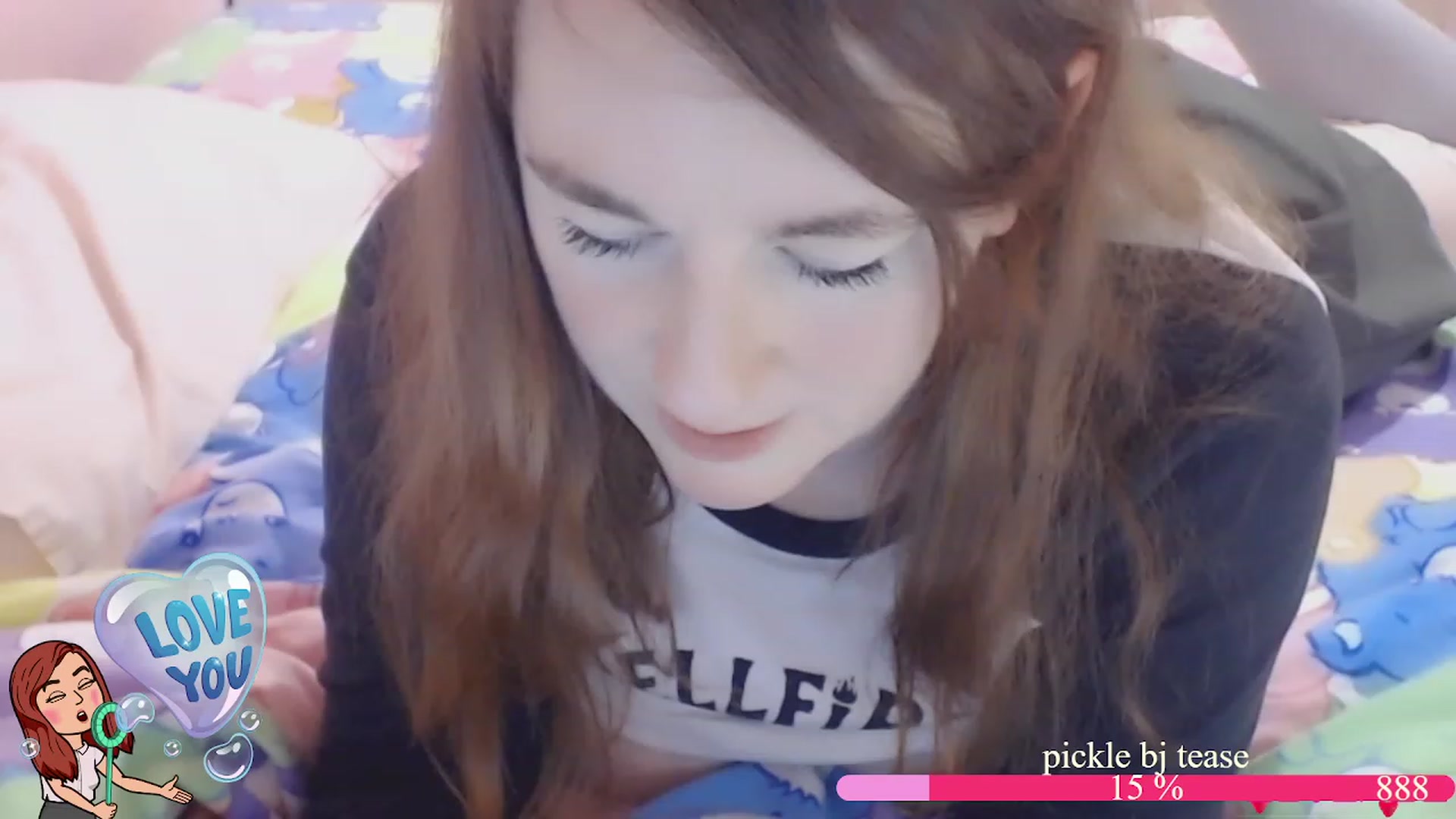 Gallery image thumbnail from LydiaPeach's myfreecams stream on, 11/17/2022, 23:38 image 14 of 20