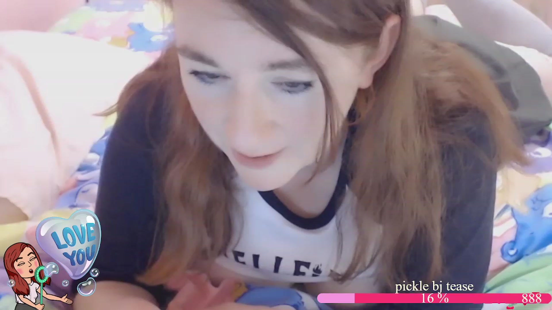 Gallery image thumbnail from LydiaPeach's myfreecams stream on, 11/17/2022, 23:38 image 15 of 20