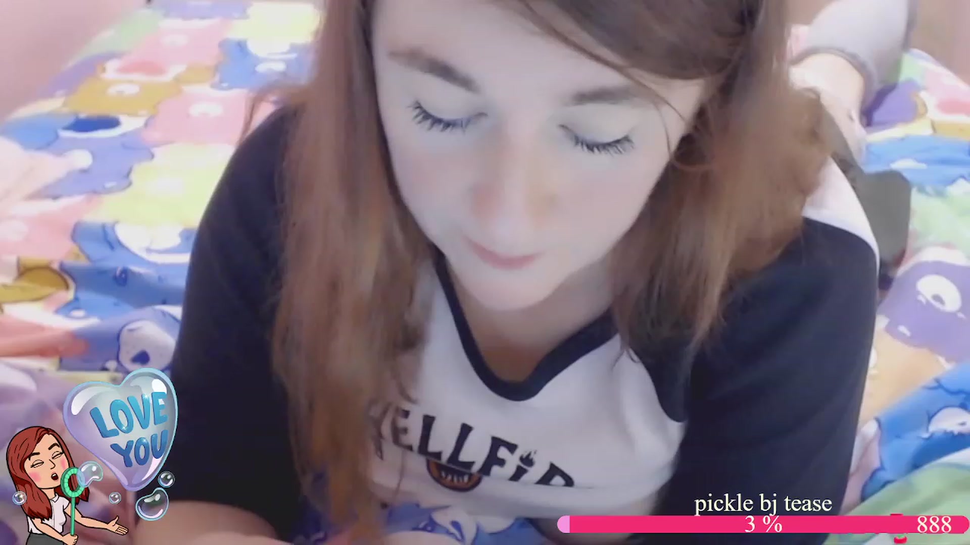 Gallery image thumbnail from LydiaPeach's myfreecams stream on, 11/17/2022, 23:38 image 10 of 20