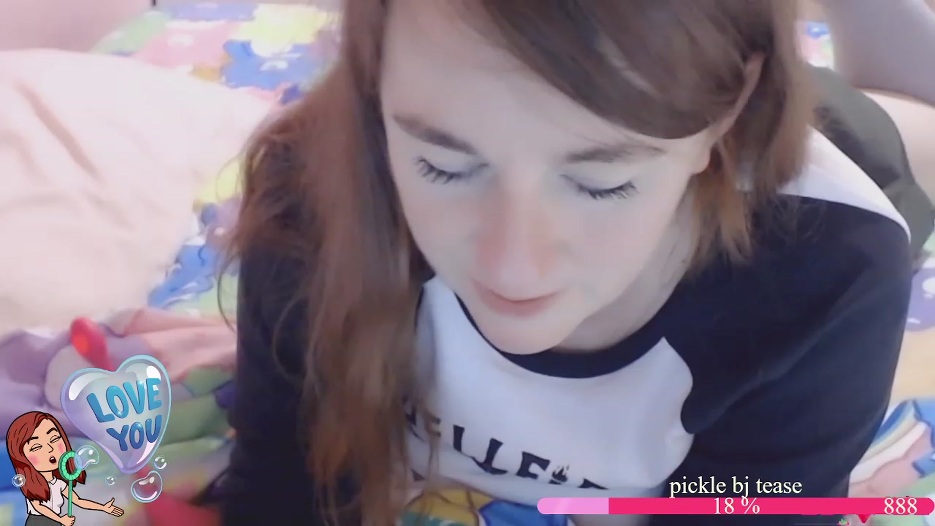 Gallery image thumbnail from LydiaPeach's myfreecams stream on, 11/17/2022, 23:38 image 19 of 20