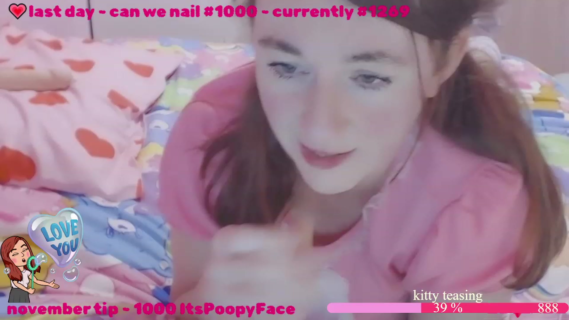 Gallery image thumbnail from LydiaPeach's myfreecams stream on, 11/30/2022, 23:21 image 4 of 20