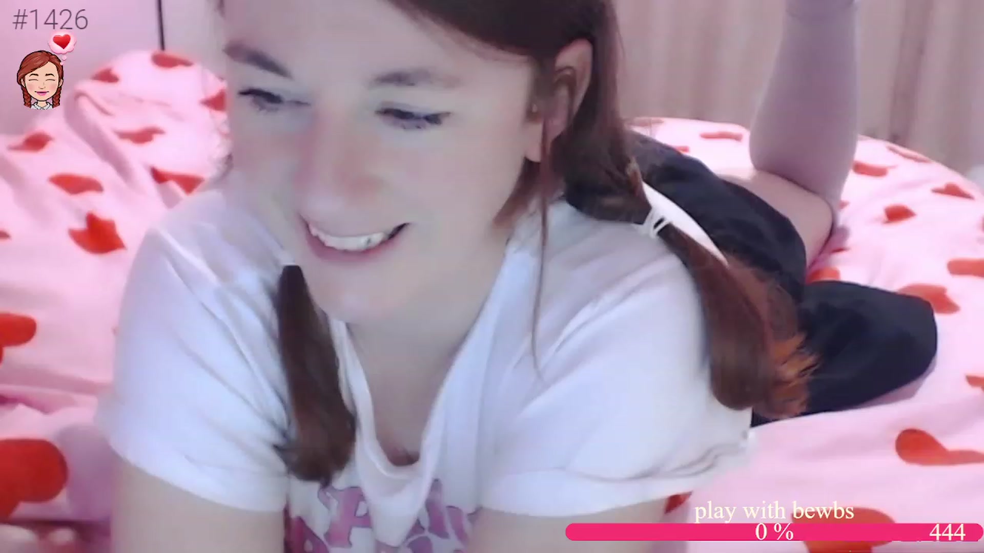 Gallery image thumbnail from LydiaPeach's myfreecams stream on, 12/06/2022, 23:20 image 1 of 20