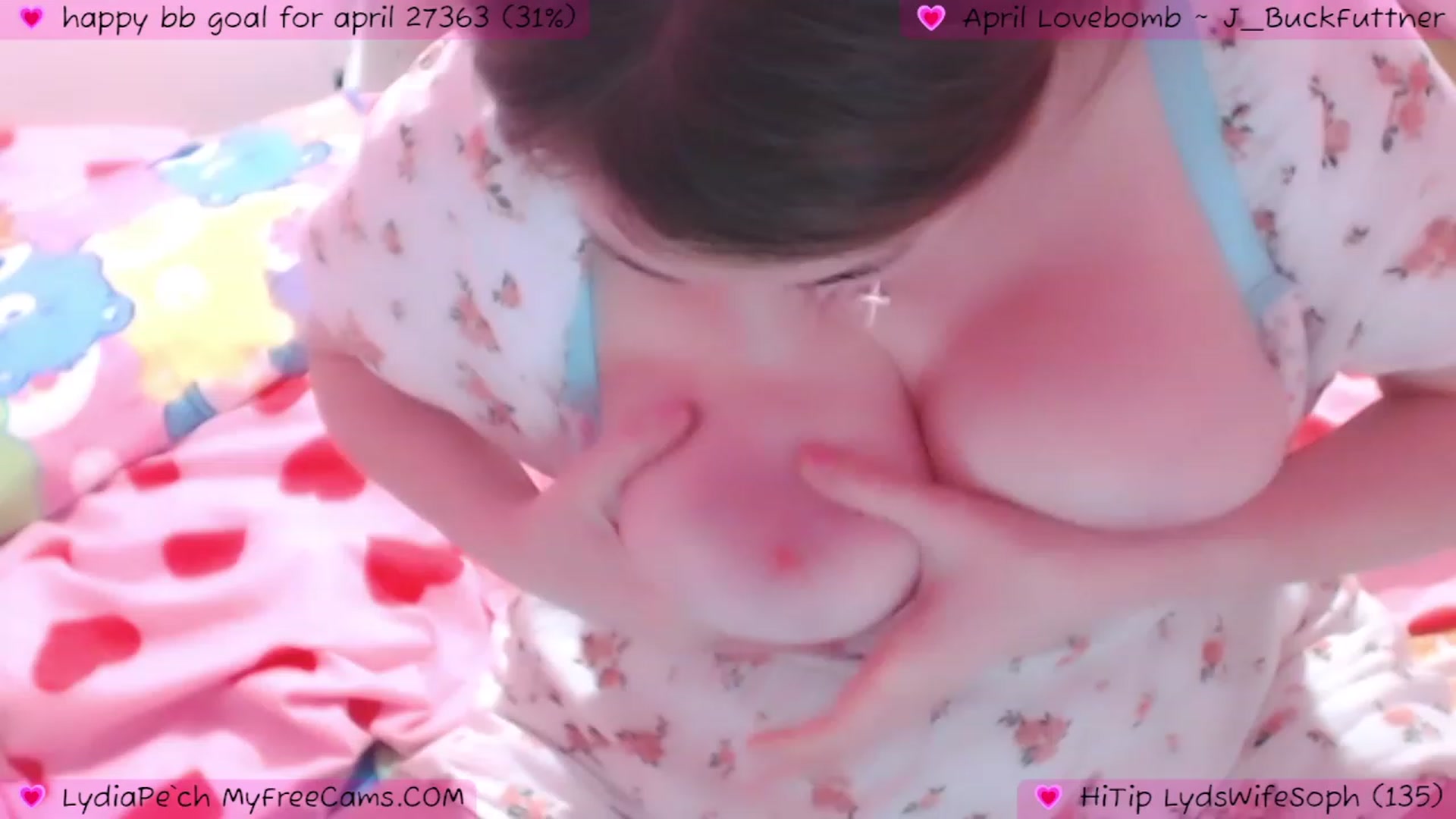 Gallery image thumbnail from LydiaPeach's myfreecams stream on, 04/25/2023, 23:17 image 15 of 20