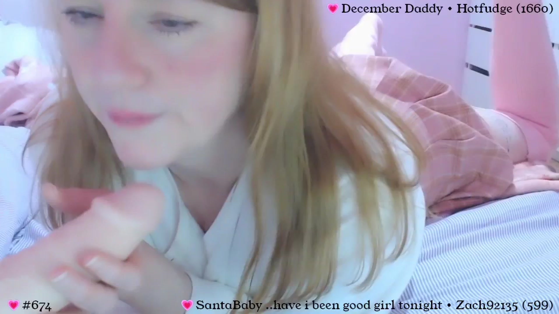 Gallery image thumbnail from LydiaPeach's myfreecams stream on, 12/17/2024, 24:18 image 15 of 20
