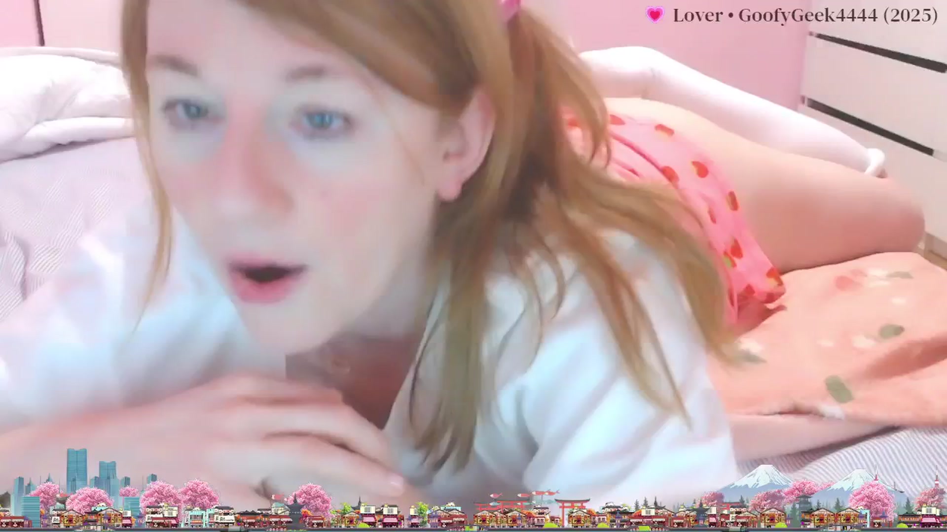 Gallery image thumbnail from LydiaPeach's myfreecams stream on, 02/26/2025, 24:20 image 17 of 20