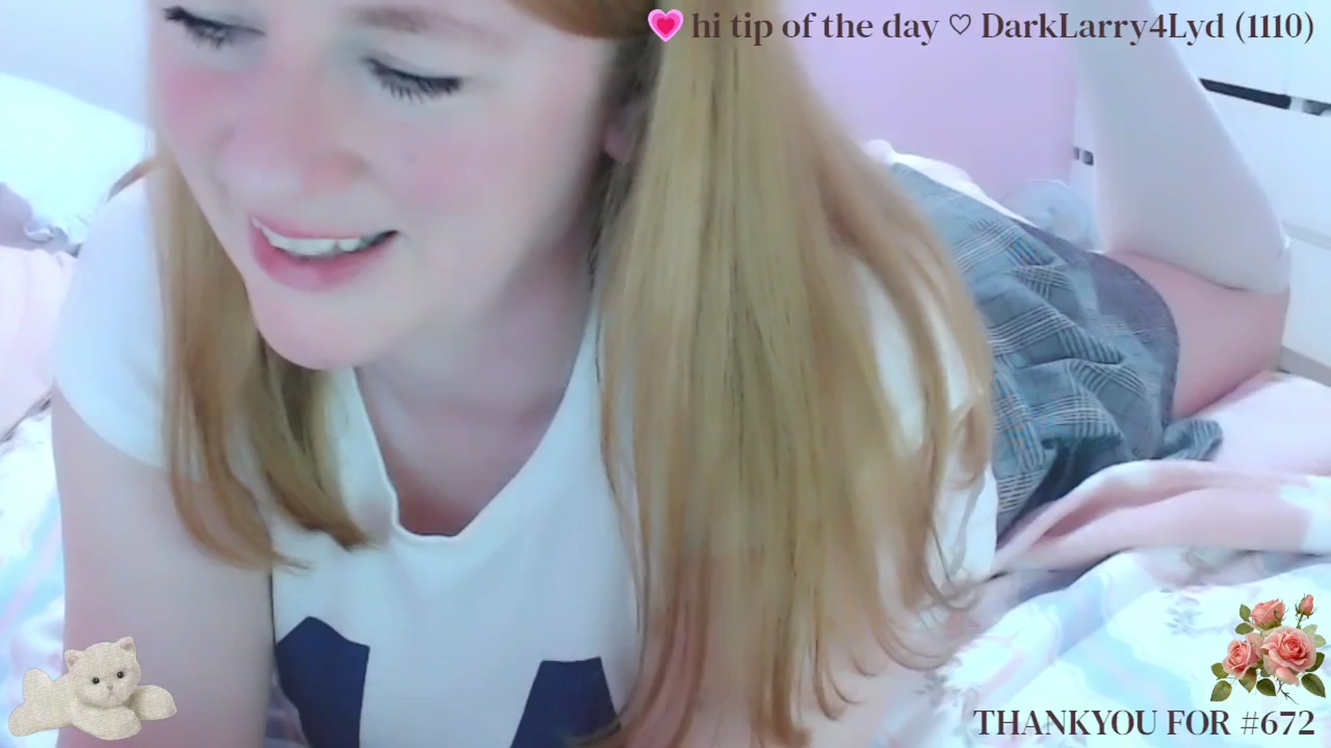 Gallery image thumbnail from LydiaPeach's myfreecams stream on, 05/20/2025, 22:40 image 15 of 20