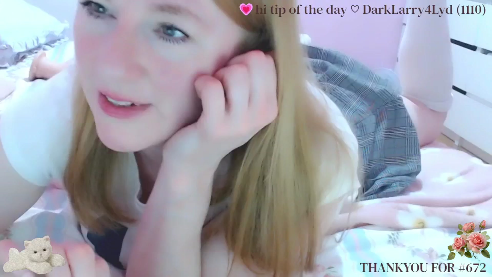 Gallery image thumbnail from LydiaPeach's myfreecams stream on, 05/20/2025, 22:40 image 6 of 20