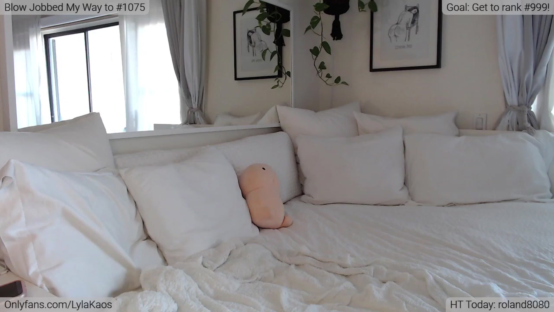 Gallery image thumbnail from LylaKaos's myfreecams stream on, 11/21/2022, 24:33 image 4 of 20
