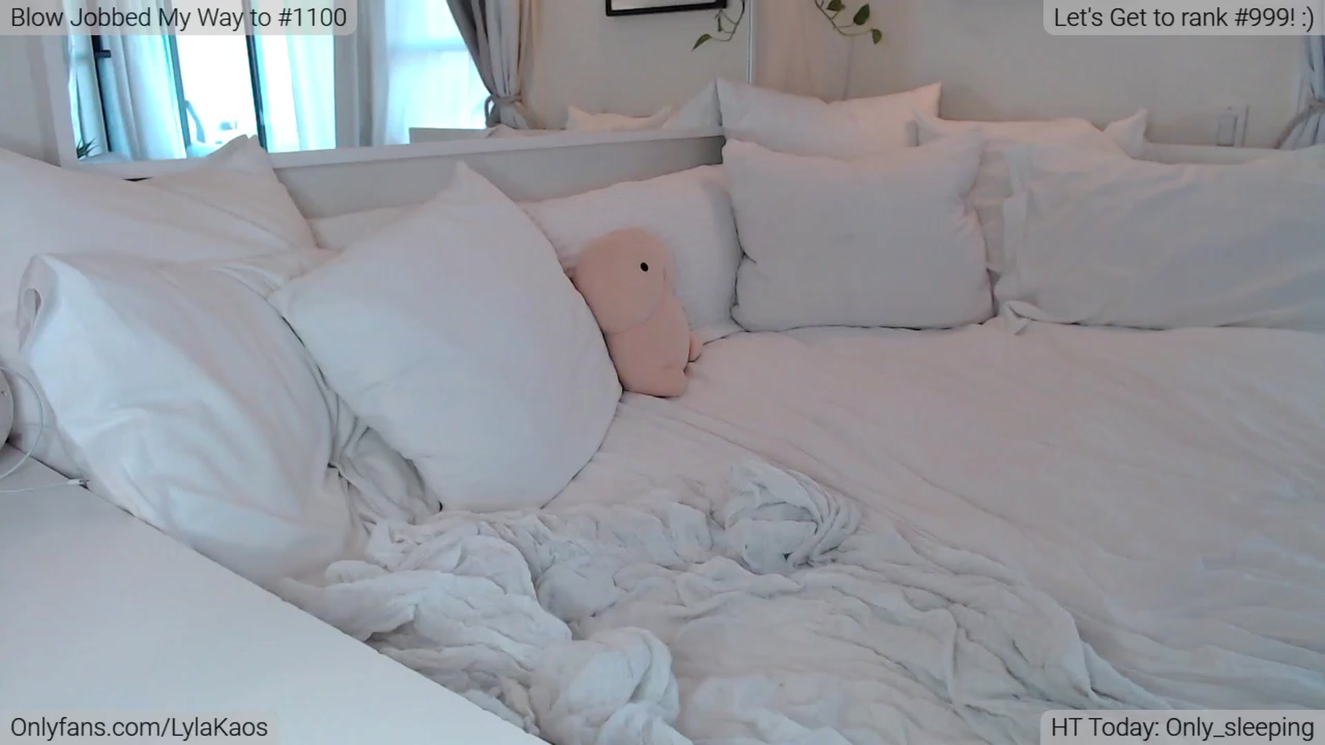 Gallery image thumbnail from LylaKaos's myfreecams stream on, 11/26/2022, 01:14 image 7 of 20